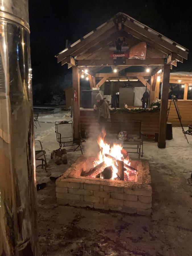 Muskie Bay Resort Nestor Falls 외부 사진